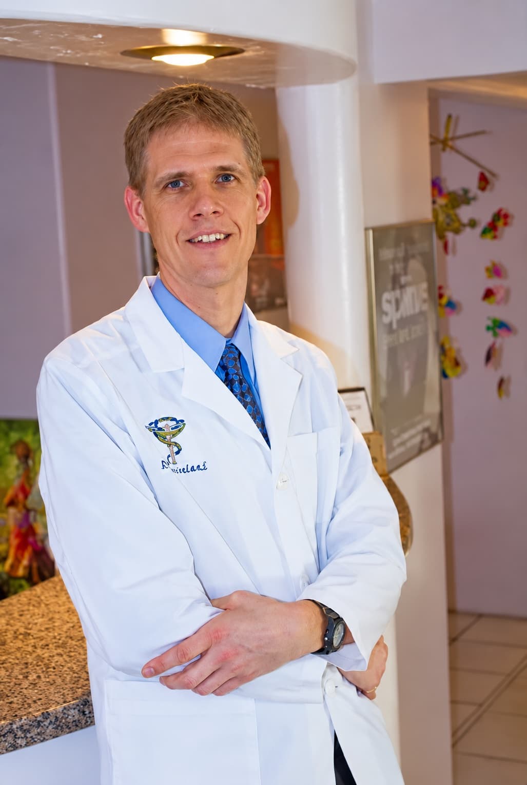 Dr. Erik Rosseland, D.C., in his Tucson chiropractic clinic